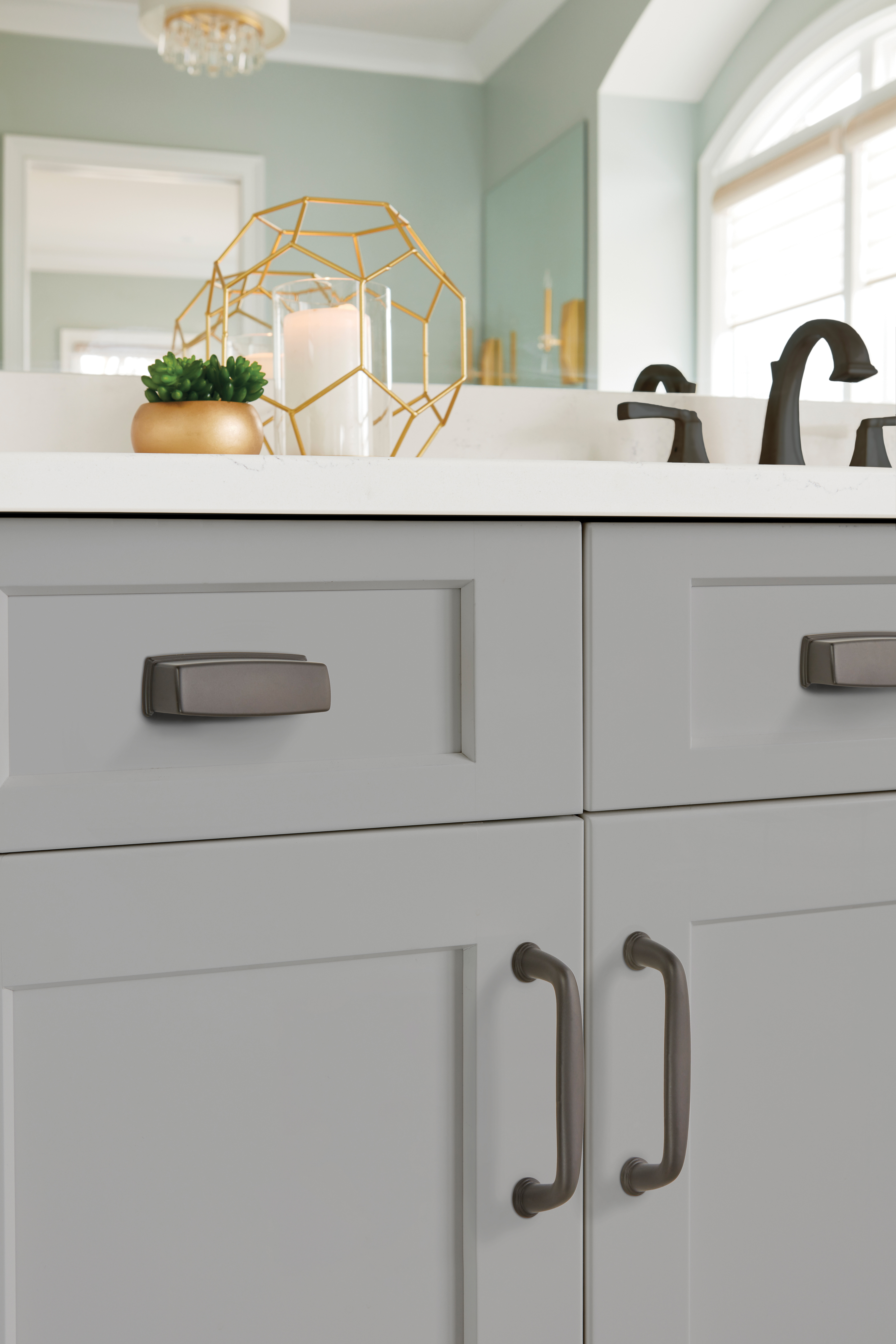 Amerock Lifestyle Black-Bronze_Cup-Pull_Amerock_Cabinet-Hardware_Kane_BP53801BBR_Lifestyle_Bathroom_19-2