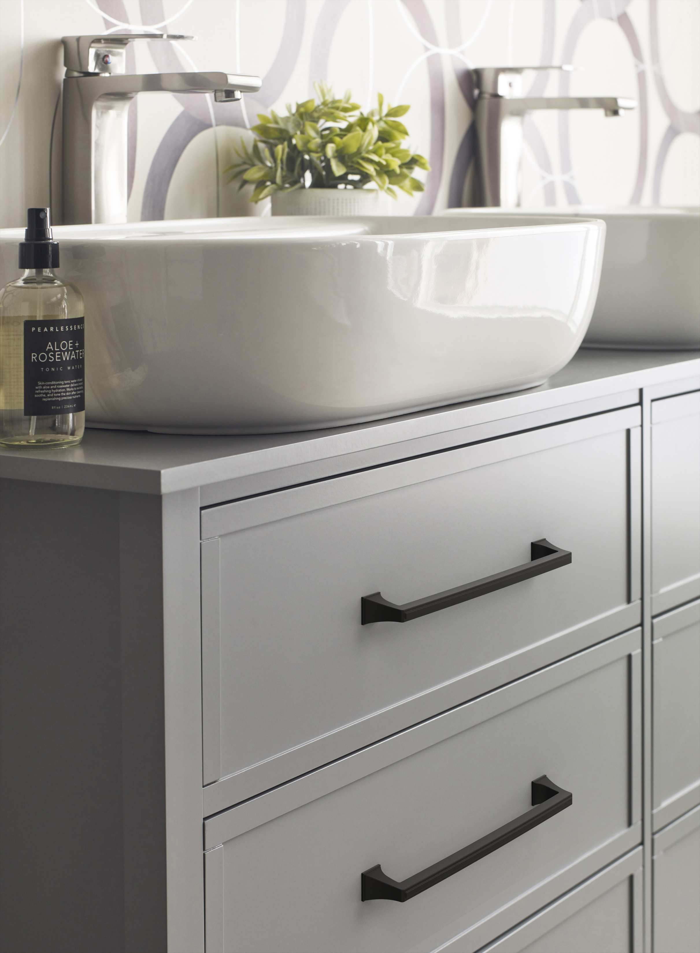 Amerock Lifestyle Black-Bronze_Pull_Amerock_Cabinet-Hardware_Mulholland_BP53536BBR_Bath_23