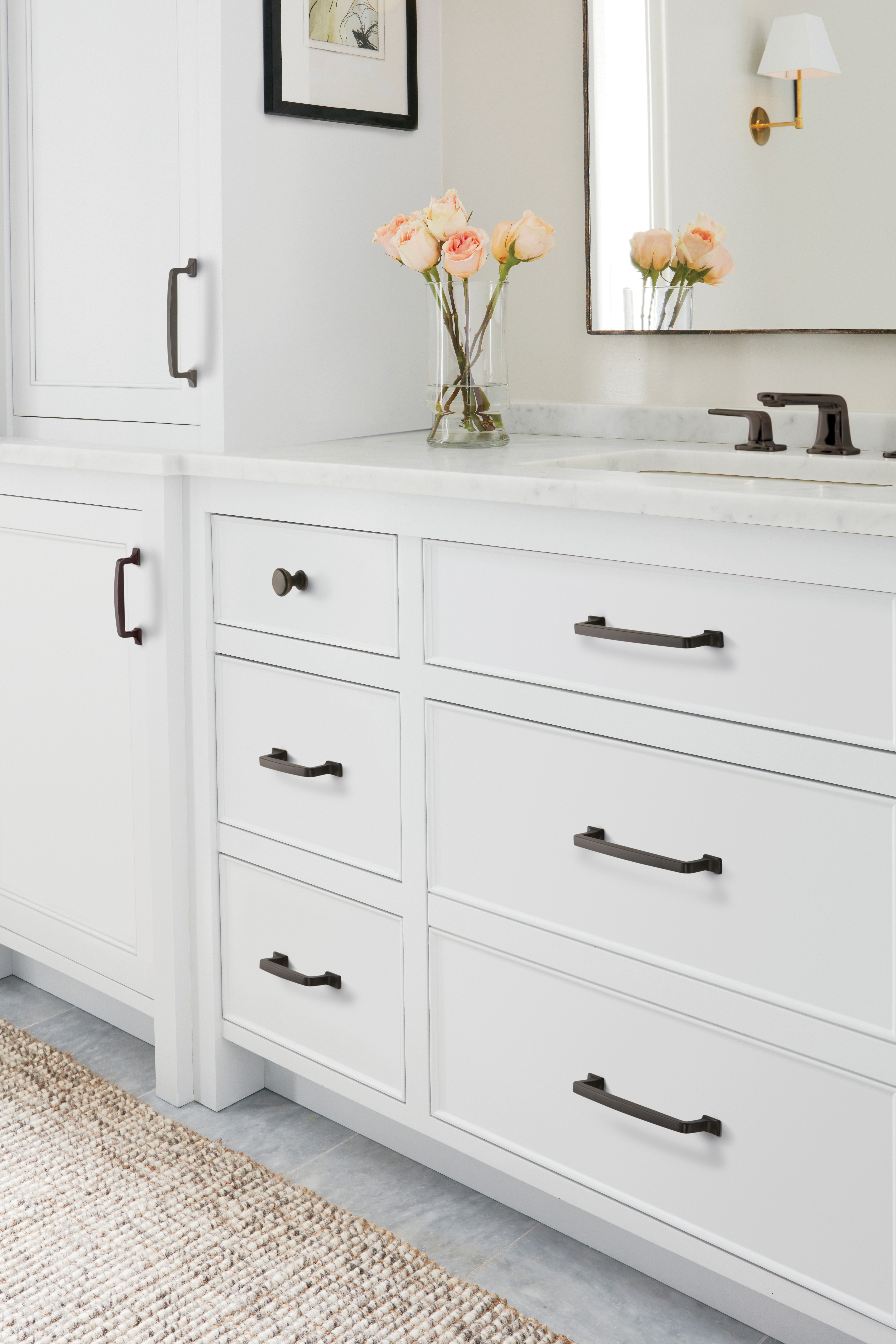 Amerock Lifestyle Black-Bronze_Pull_Amerock_Cabinet-Hardware_Westerly_BP53720BBR_Lifestyle_Bathroom_19-1