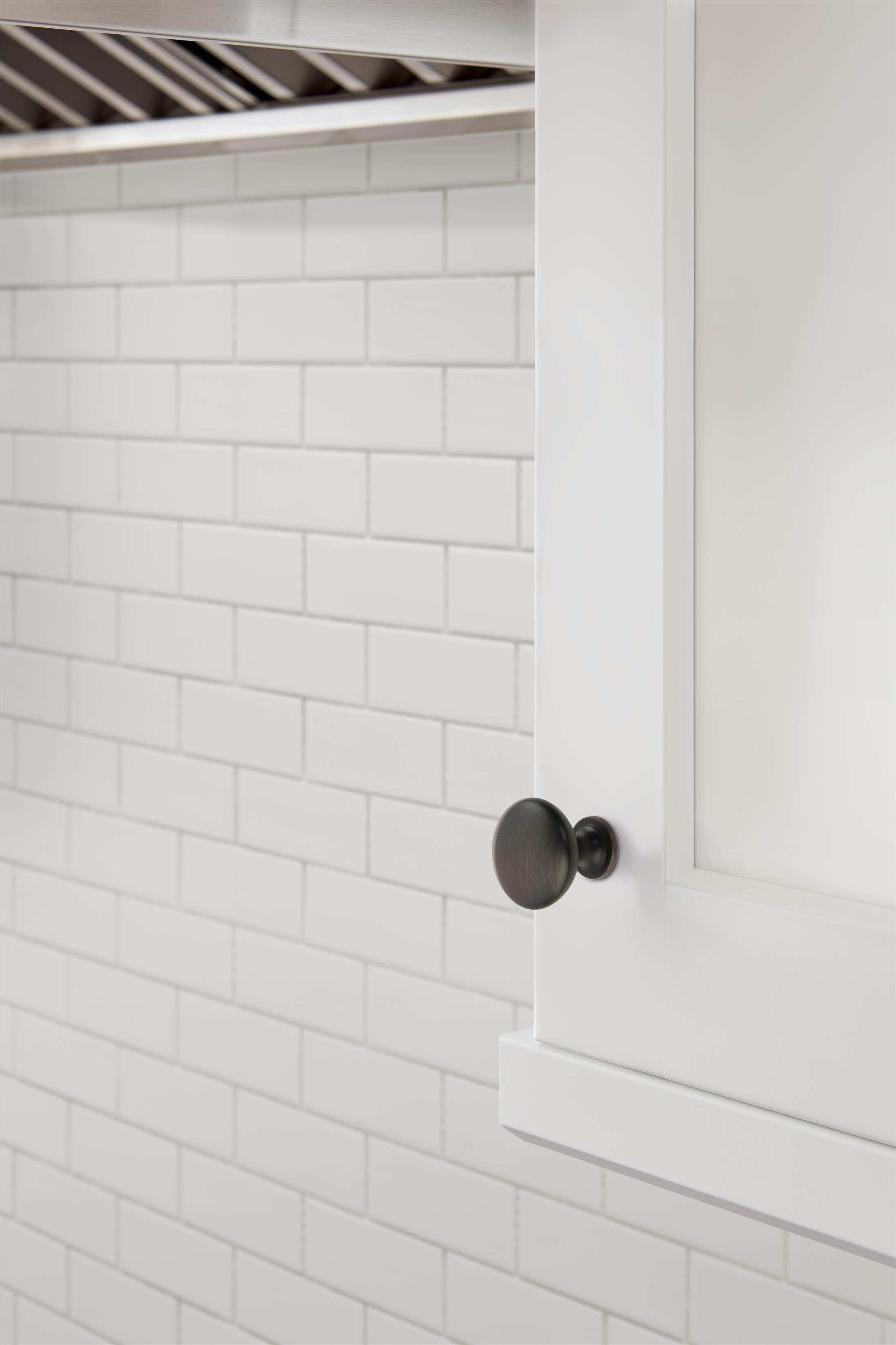 Amerock Lifestyle Oil-Rubbed-Bronze_Knob_Everyday-Basics_Cabinet-Hardware_BP53005ORB_Kitchen_22