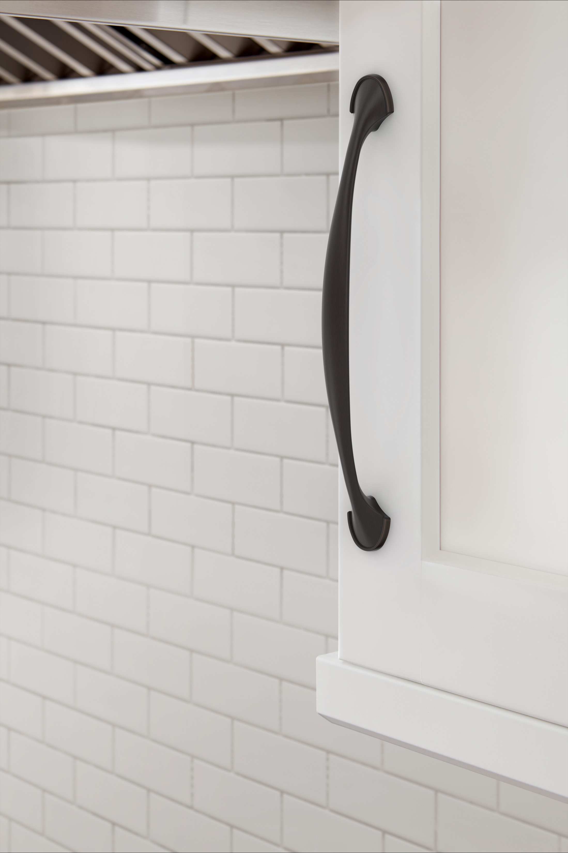 Amerock Lifestyle Oil-Rubbed-Bronze_Pull_Everyday-Basics_Cabinet-Hardware_BP37222ORB_Kitchen_23