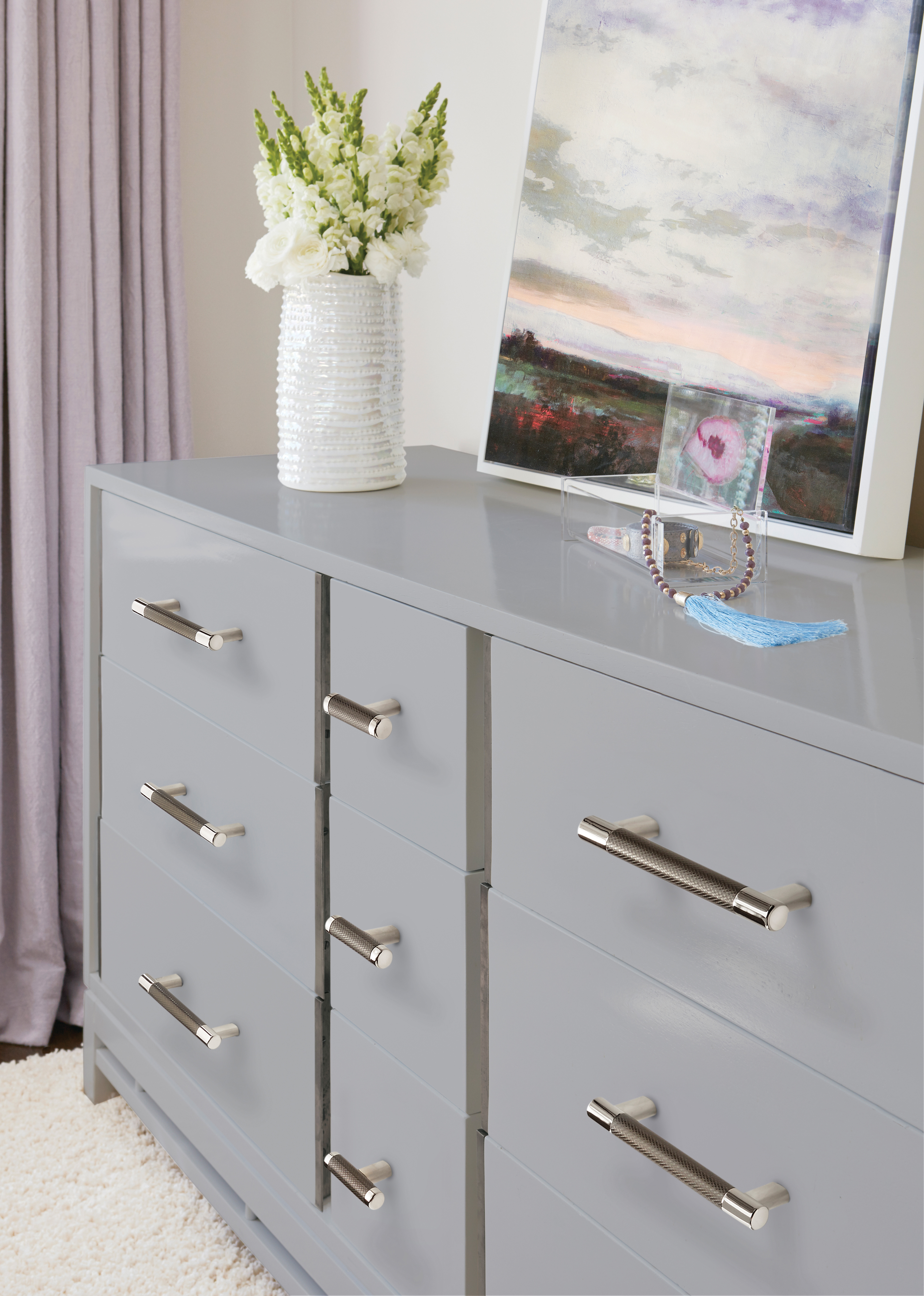 Amerock Lifestyle Polished-Nickel-and-Gunmetal_Knobs-and-Pulls_Amerock_Cabinet-Hardware_Esquire_BP36556PNGM_BP36558PNGM_Lifestyle_Furniture_19_2