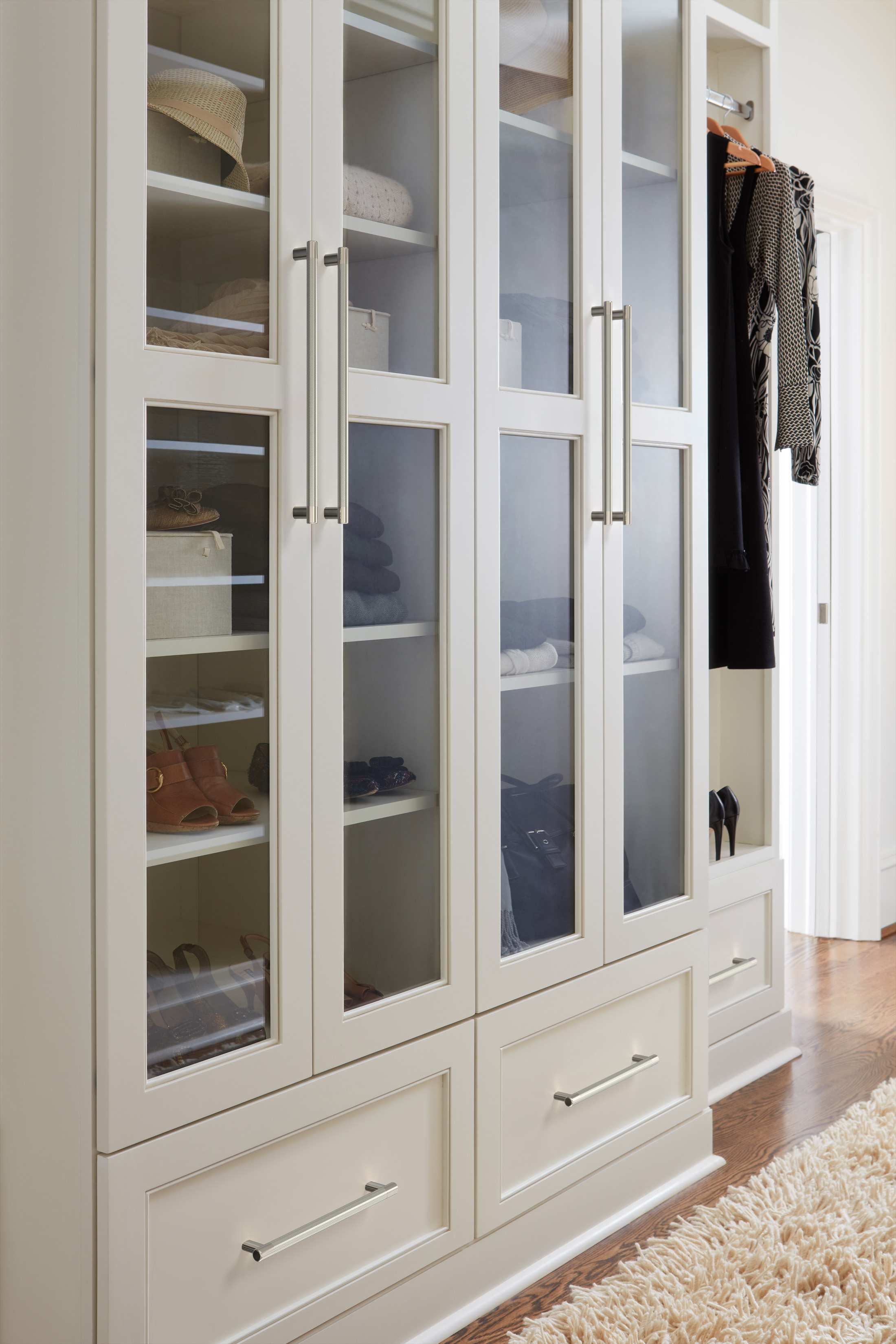 Amerock Lifestyle Polished-Nickel-and-Stainless-Steel_Appliance-Pull_Amerock_Cabinet-Hardware_Esquire_BP54040PNSS_Closet_23