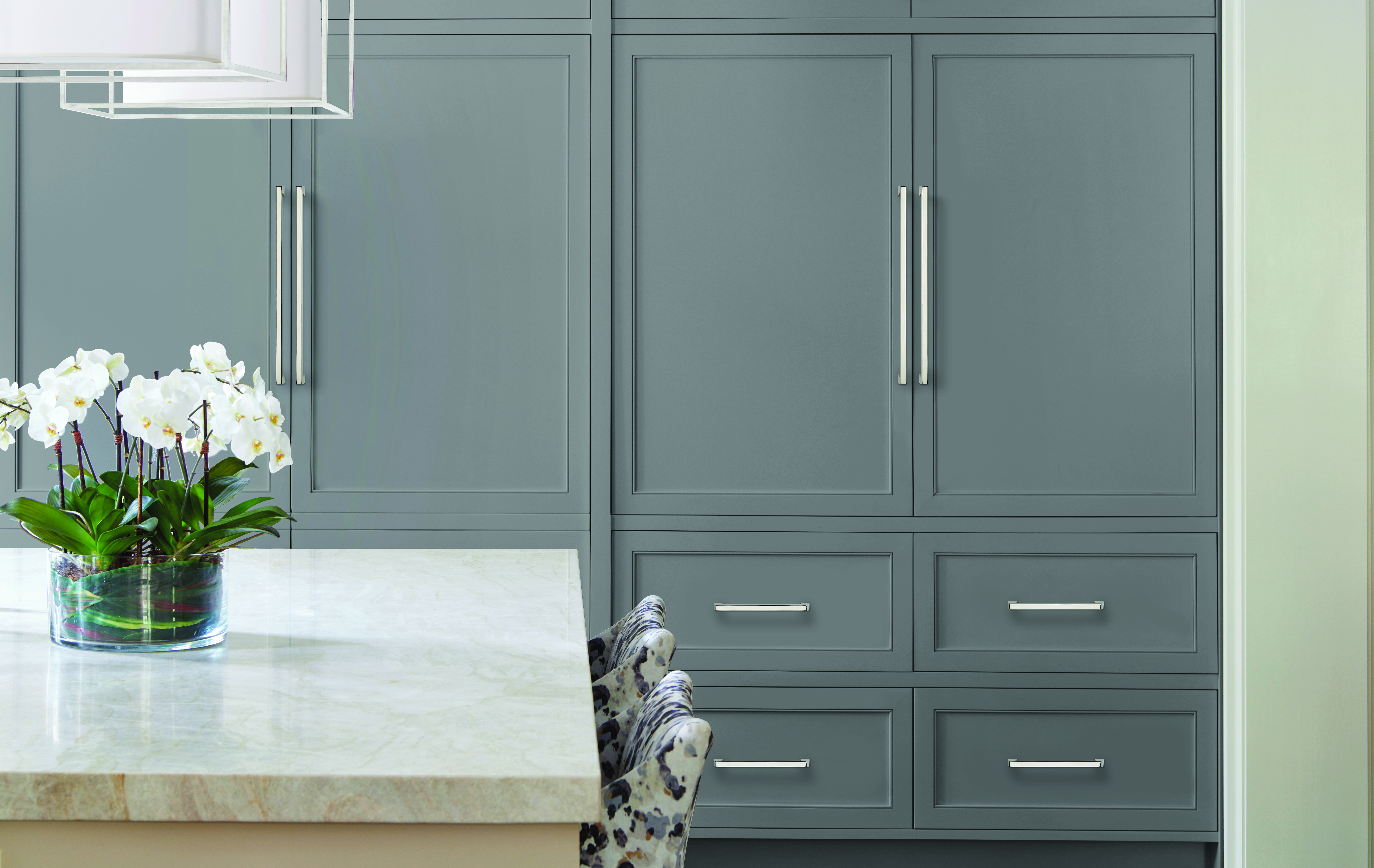 Amerock Lifestyle Polished-Nickel_Appliance-Pull_Amerock_Cabinet-Hardware_Blackrock_BP55281PN-BP55279PN_Kitchen_18