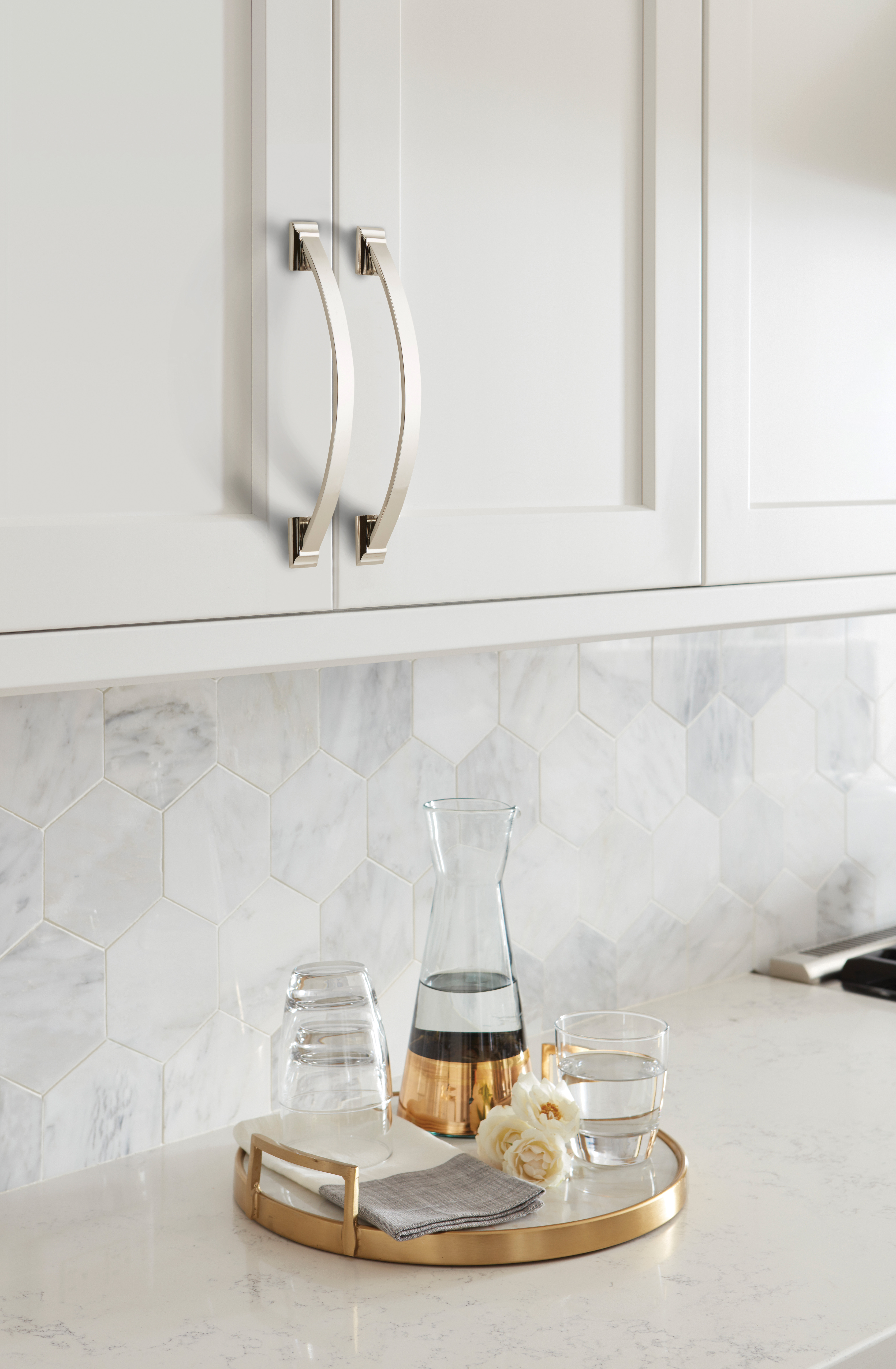 Amerock Lifestyle Polished-Nickel_Pull_Amerock_Cabinet-Hardware_Candler_BP29364PN_Lifestyle_Kitchen_19-1