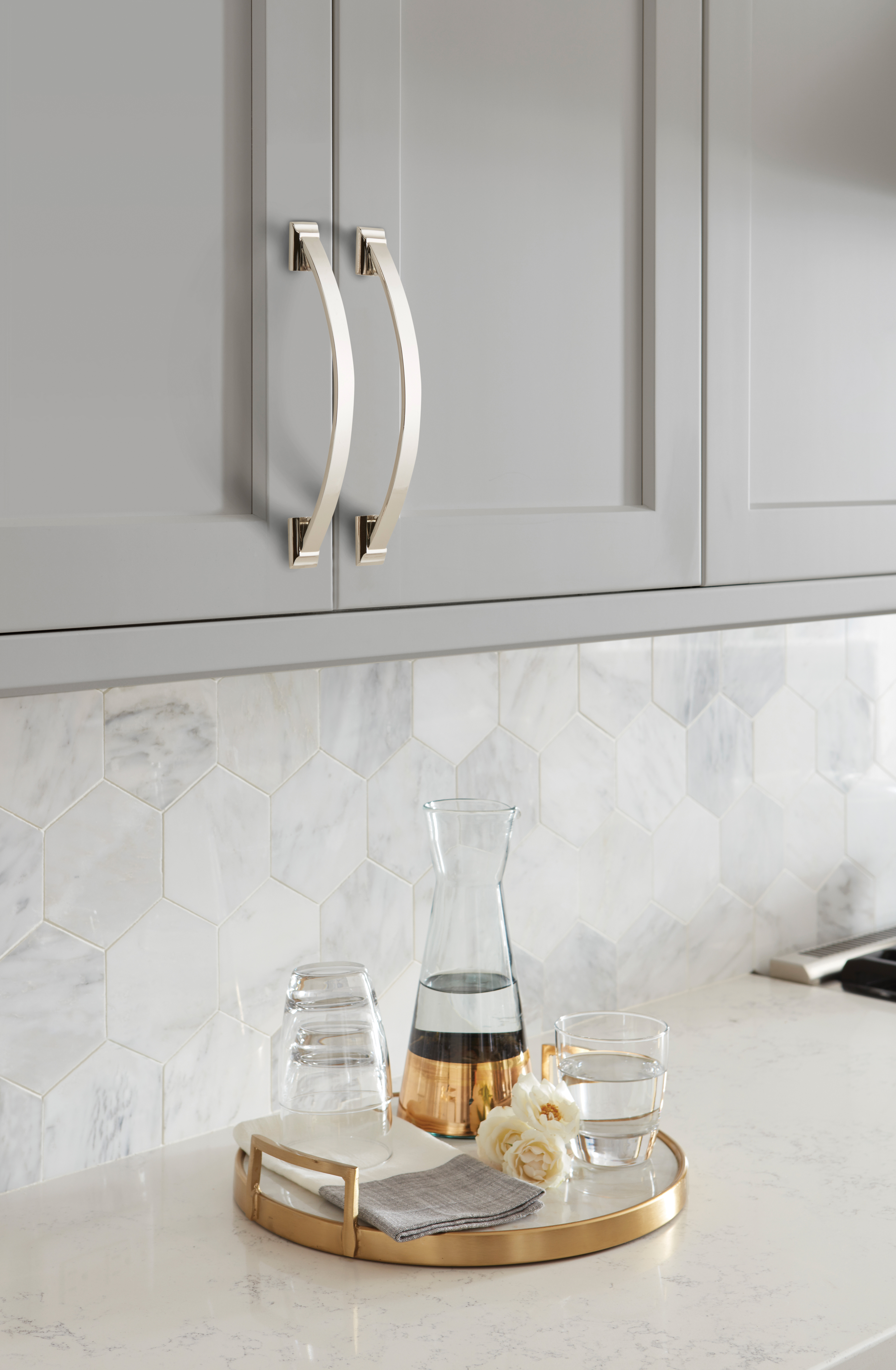 Amerock Lifestyle Polished-Nickel_Pull_Amerock_Cabinet-Hardware_Candler_BP29364PN_Lifestyle_Kitchen_19-2