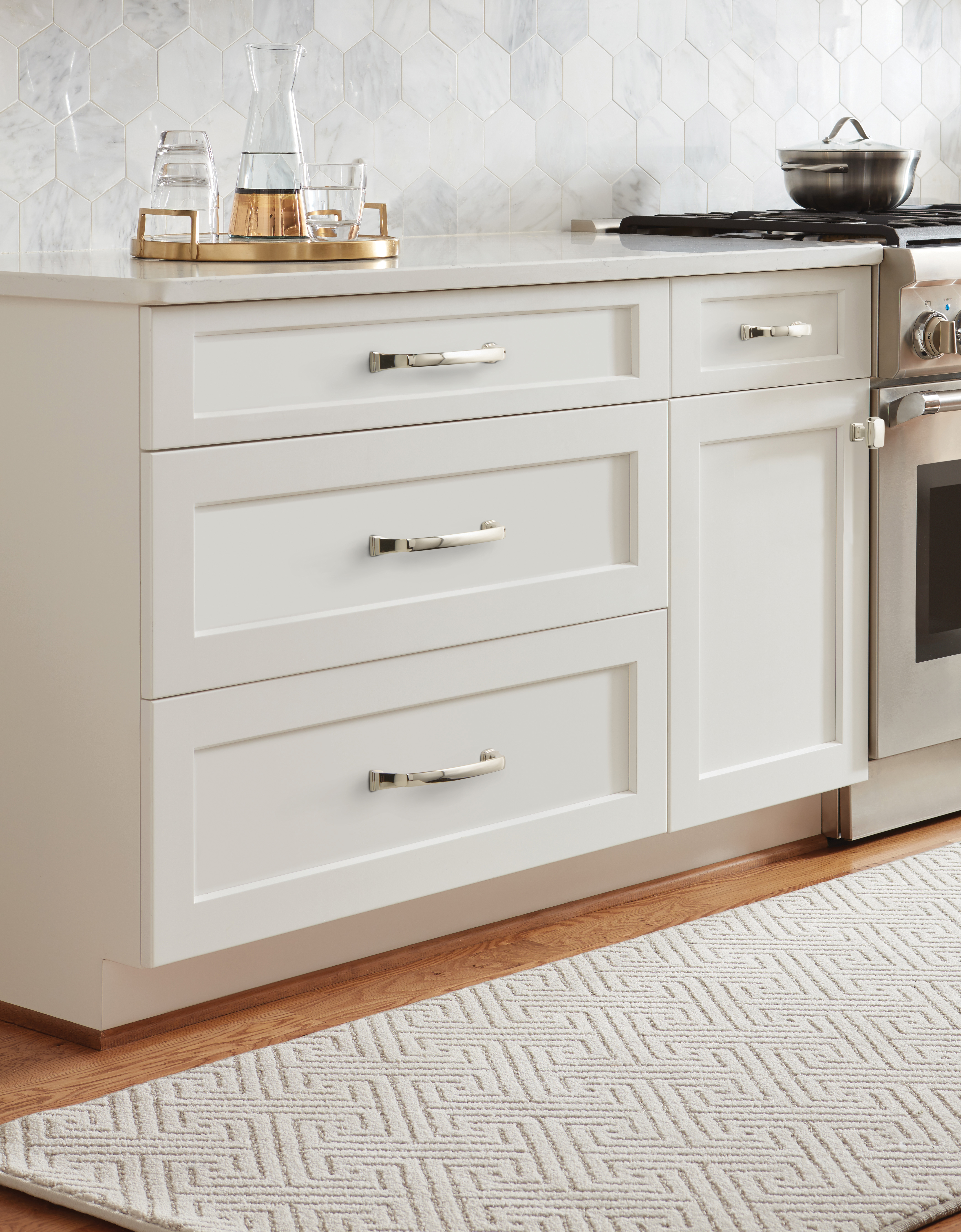 Amerock Lifestyle Polished-Nickel_Pull_Amerock_Cabinet-Hardware_Revitalize_BP55347PN_Lifestyle_Kitchen_19-1