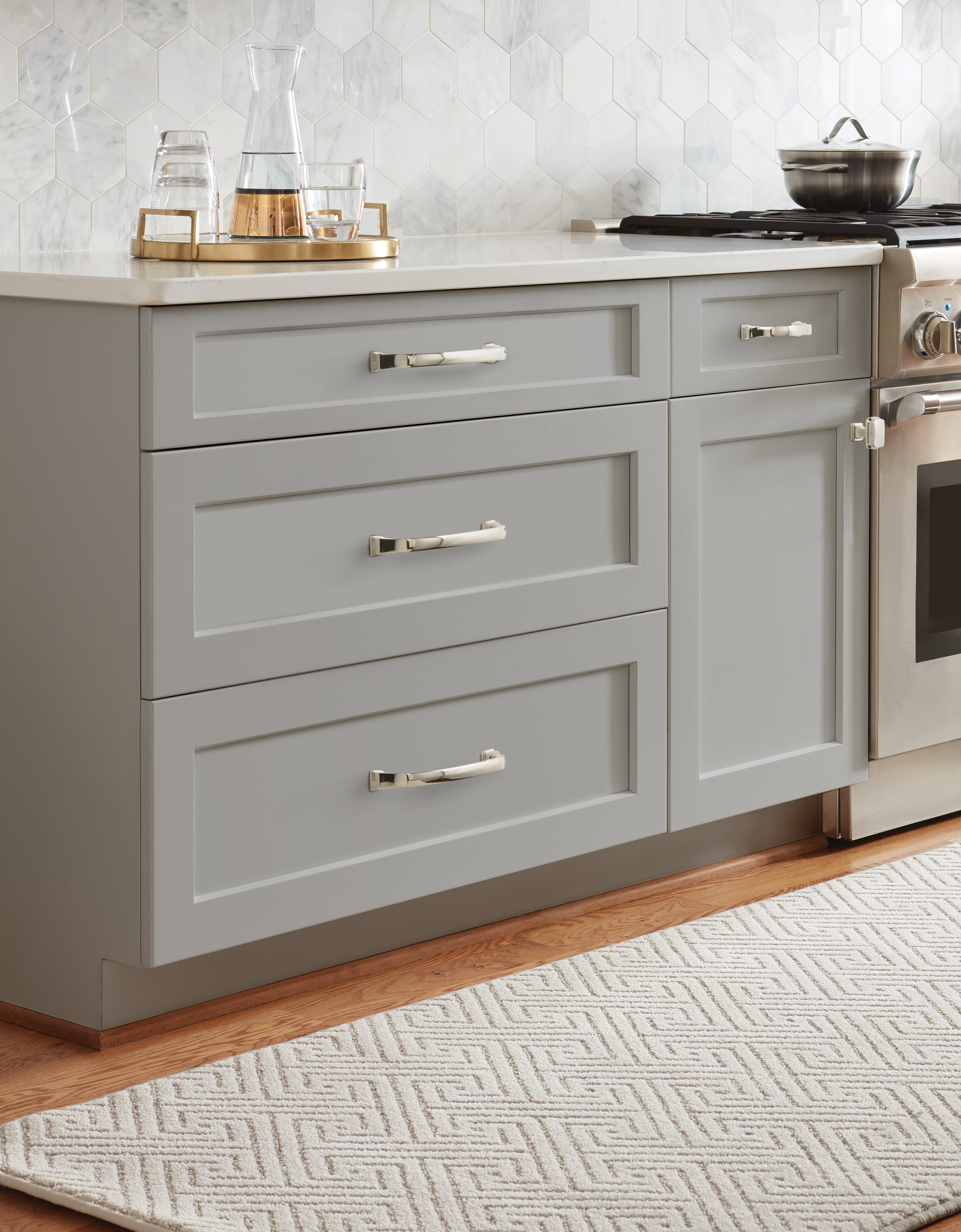 Amerock Lifestyle Polished-Nickel_Pull_Amerock_Cabinet-Hardware_Revitalize_BP55347PN_Lifestyle_Kitchen_19-2