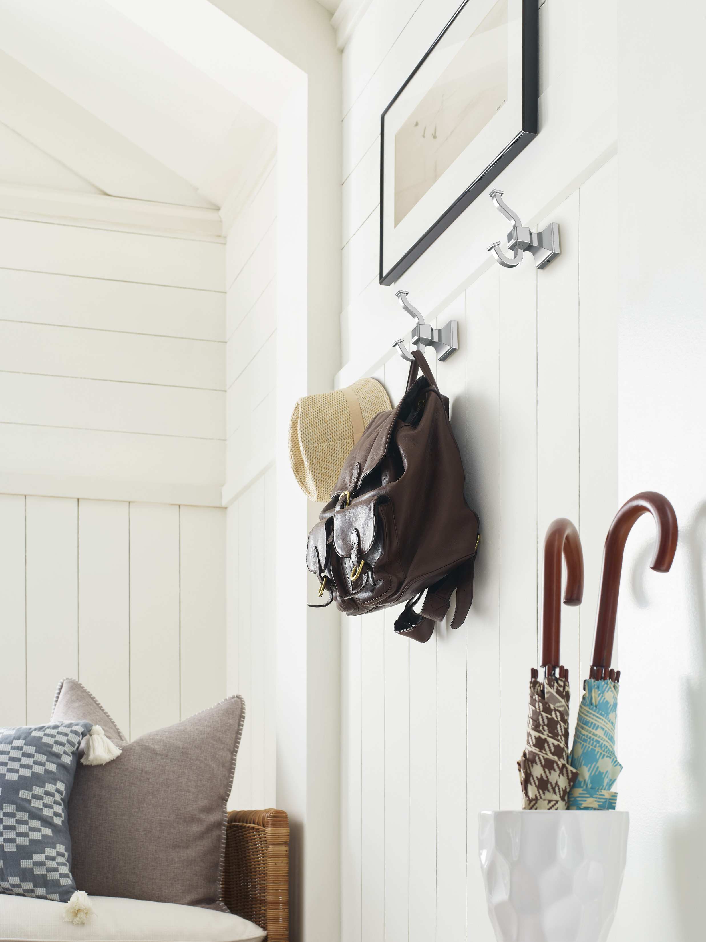 Amerock Lifestyle Polished-Nickel_Robe-Hook_Amerock_Bath-Accessories_Mulholland_BH36020PN_Entryway_23