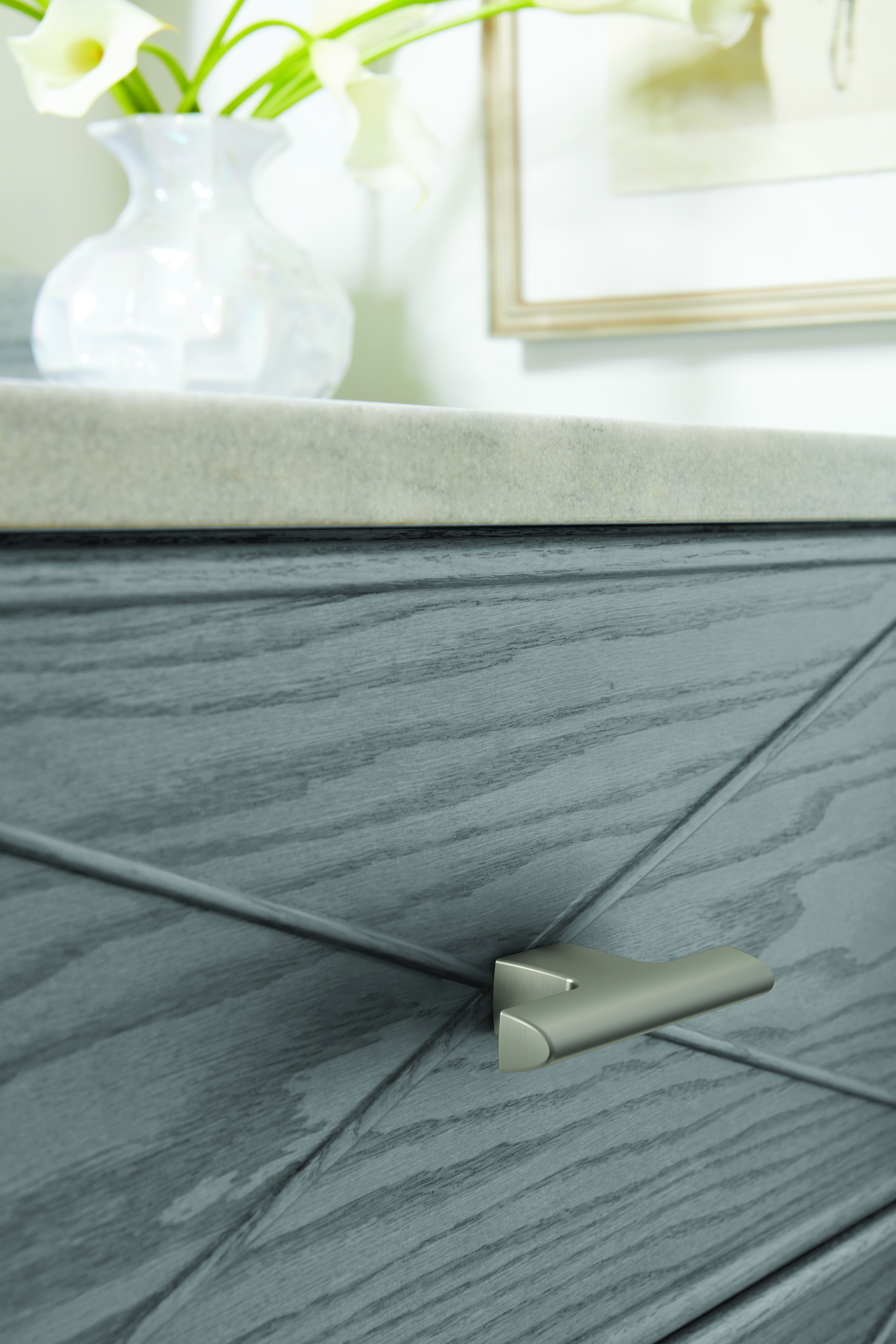 Amerock Lifestyle Satin-Nickel_Knob_Amerock_Cabinet-Hardware_Riva_BP55361G10_Lifestyle_19-2