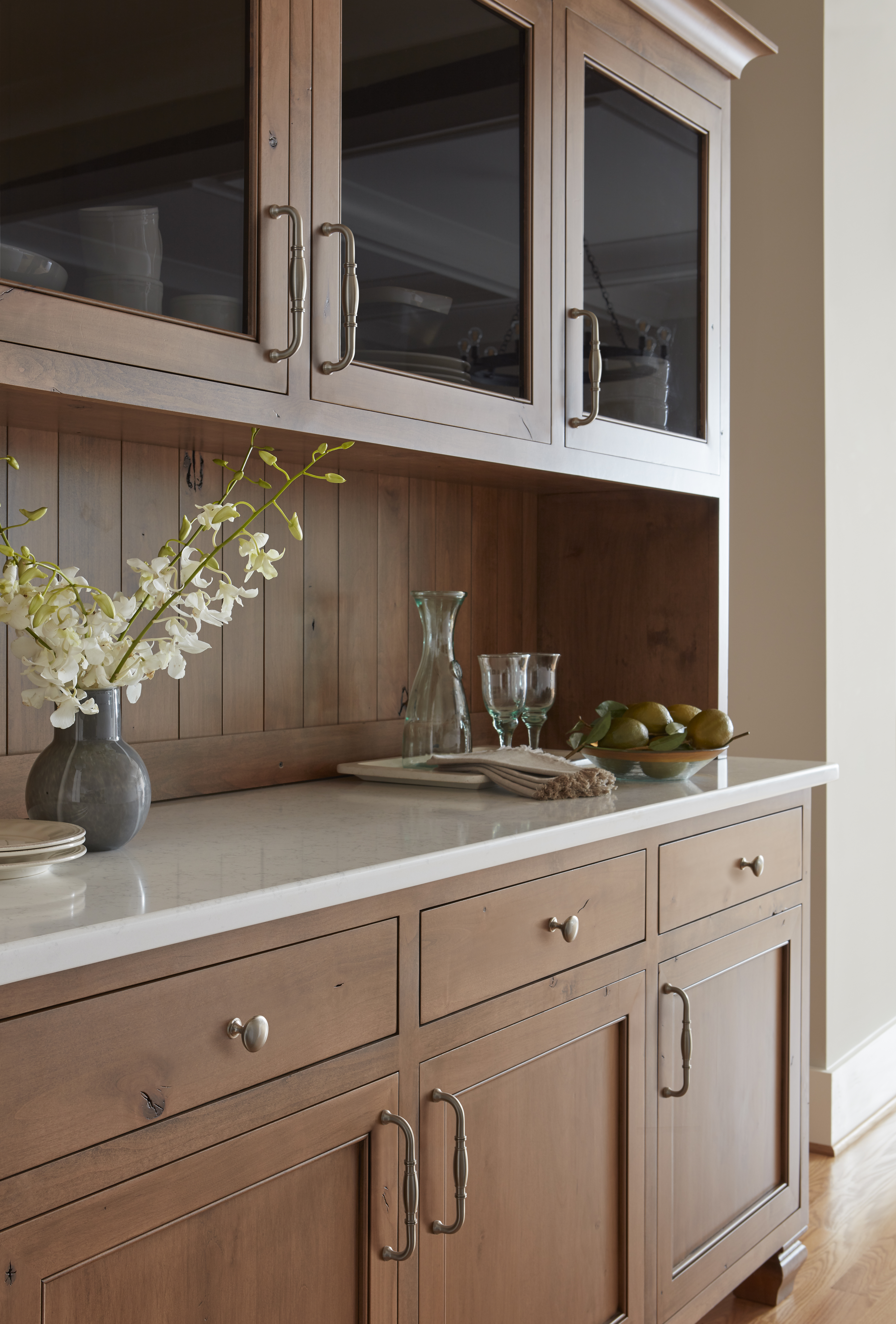 Amerock Lifestyle Satin-Nickel_Knobs_Allison-by-Amerock_Cabinet-Hardware_Edona_BP53005G10_Hutch_20