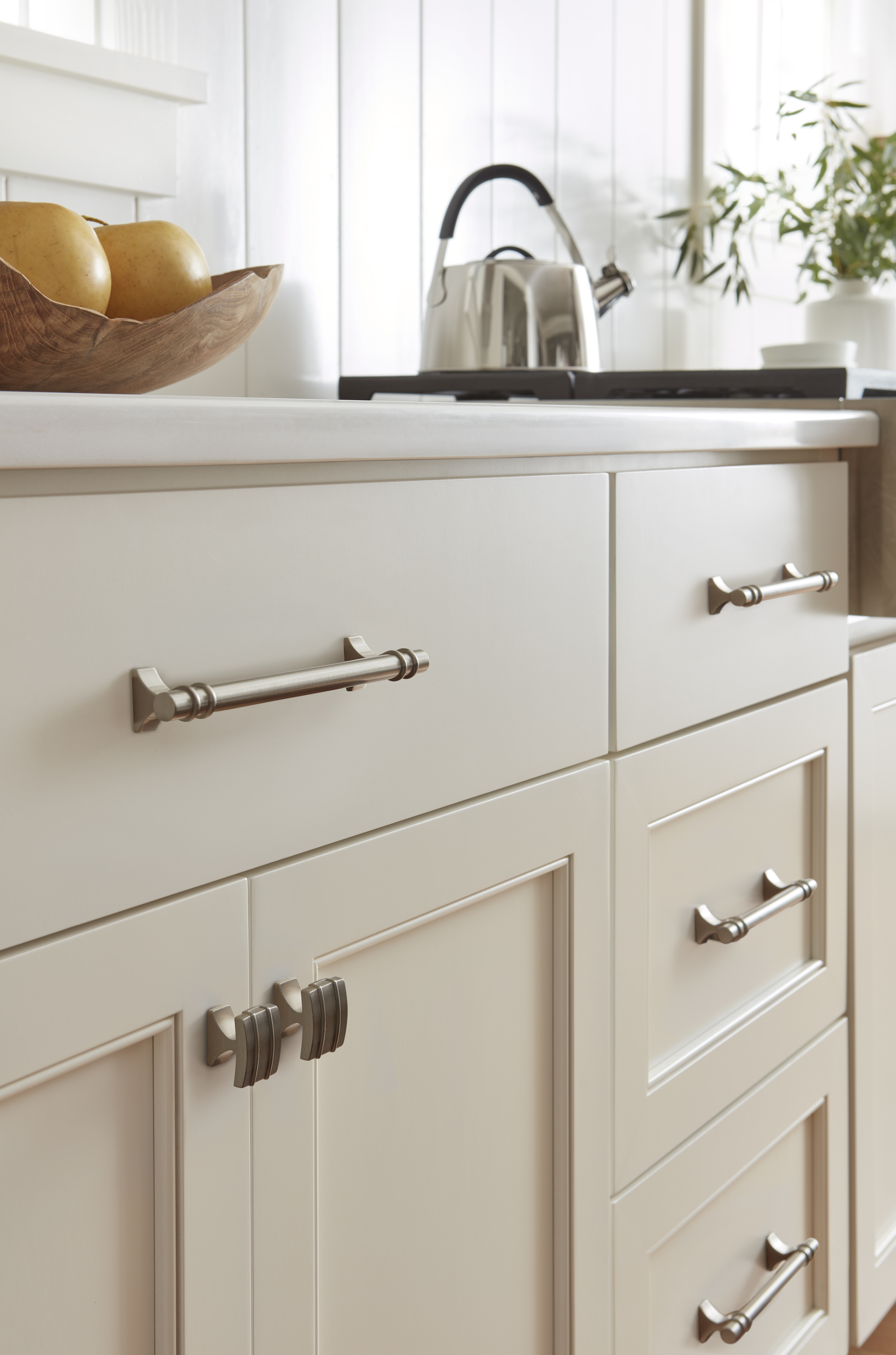 Amerock Lifestyle Satin-Nickel_Knobs_Amerock_Cabinet-Hardware_Davenport_BP36601G10_Kitchen_20_5