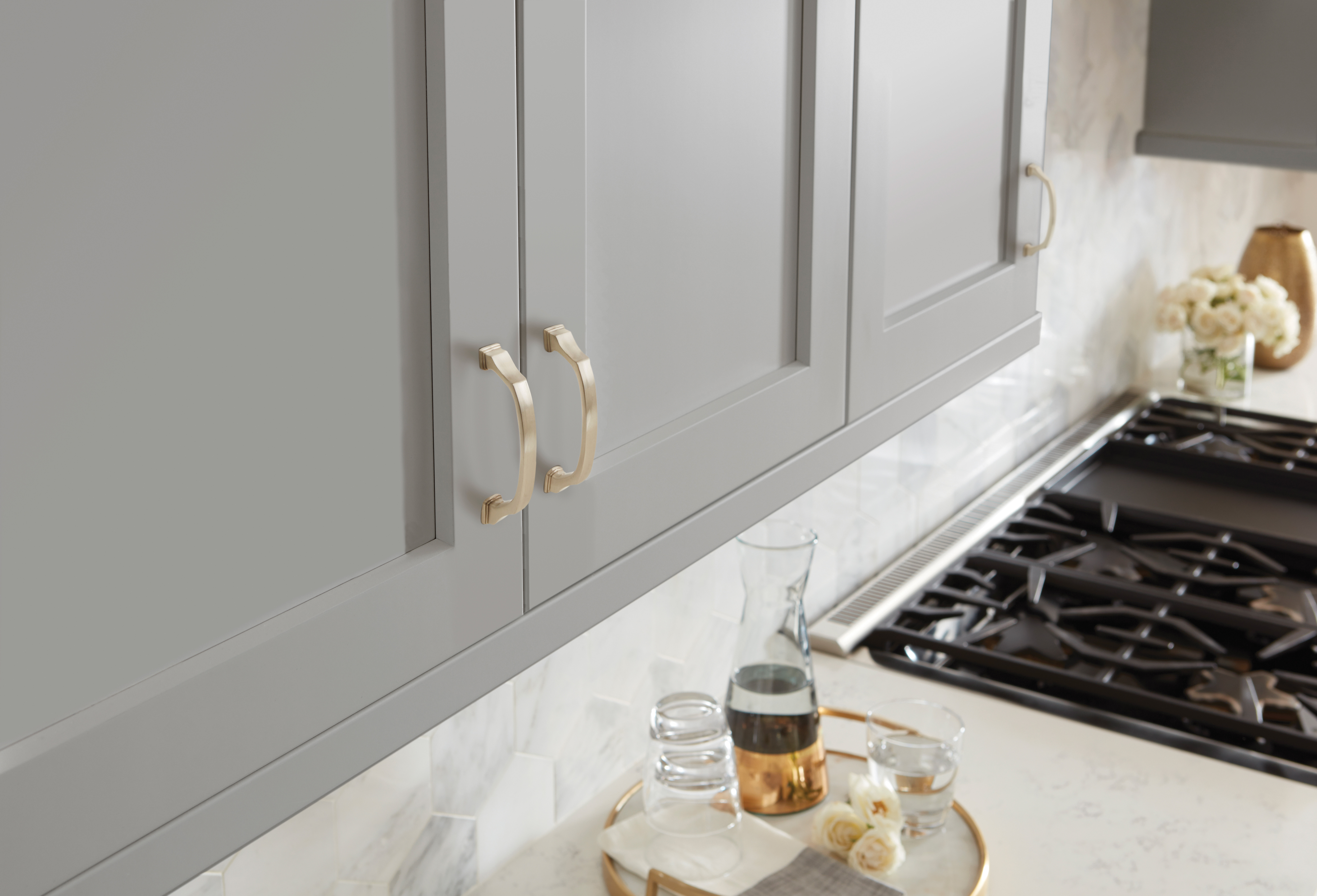 Amerock Lifestyle Satin-Nickel_Pull_Amerock_Cabinet-Hardware_Revitalize_BP55344G10_Lifestyle_Kitchen_19-2