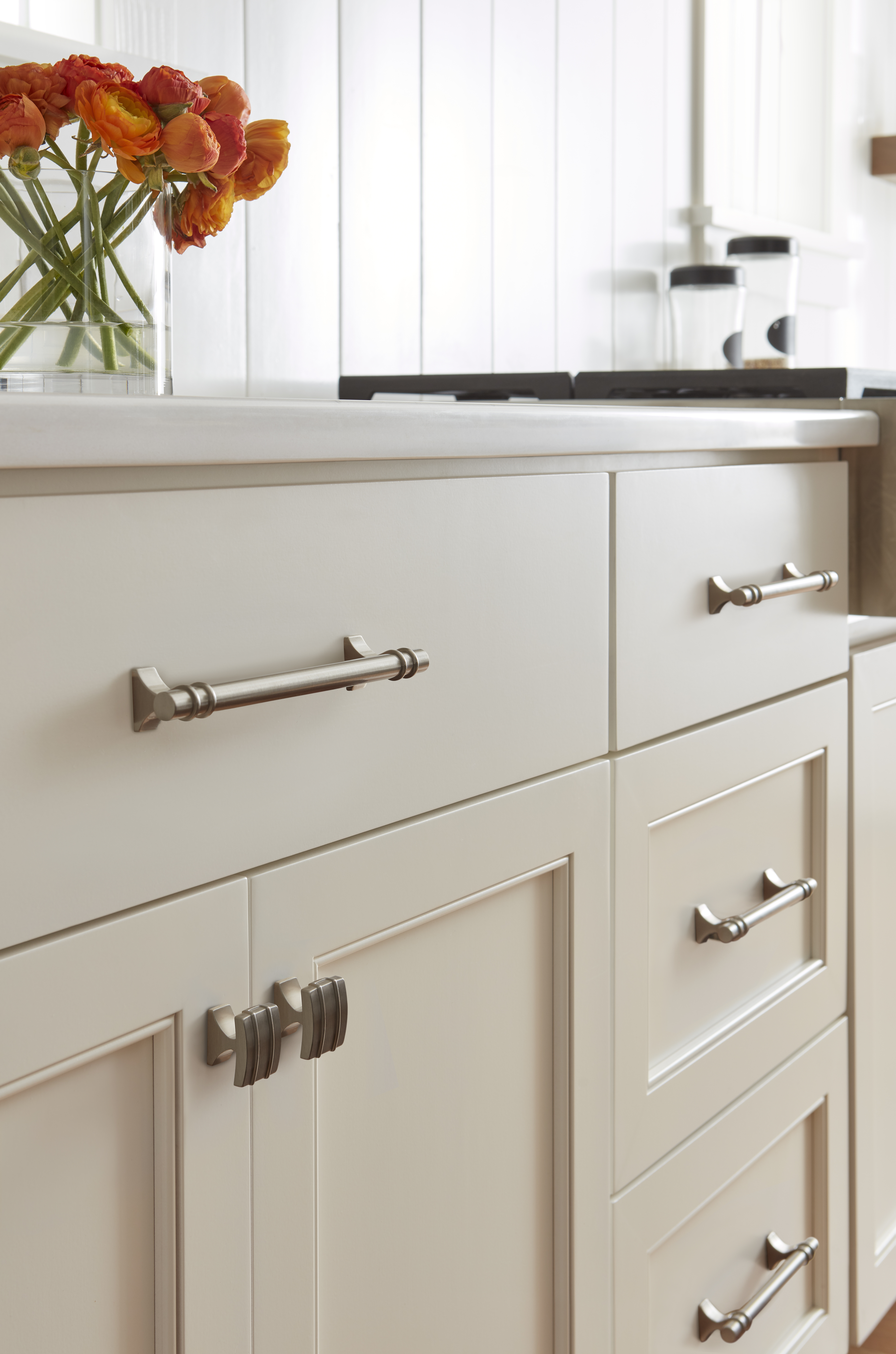 Amerock Lifestyle Satin-Nickel_Pulls_Amerock_Cabinet-Hardware_Davenport_BP36606G10_Kitchen_20_6
