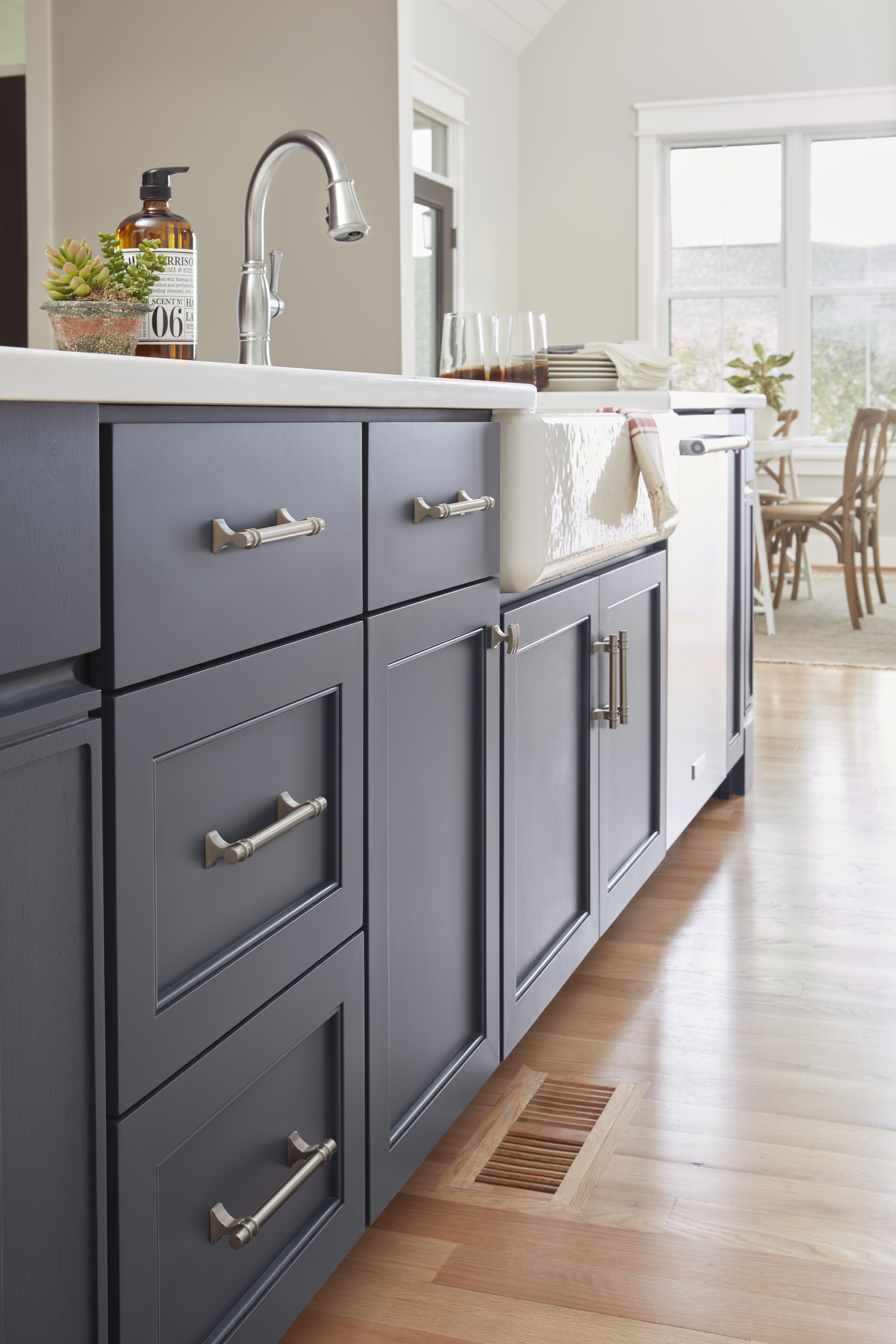 Amerock Lifestyle Satin-Nickel_Pulls_Amerock_Cabinet-Hardware_Davenport_BP36606G10_Kitchen_20_9