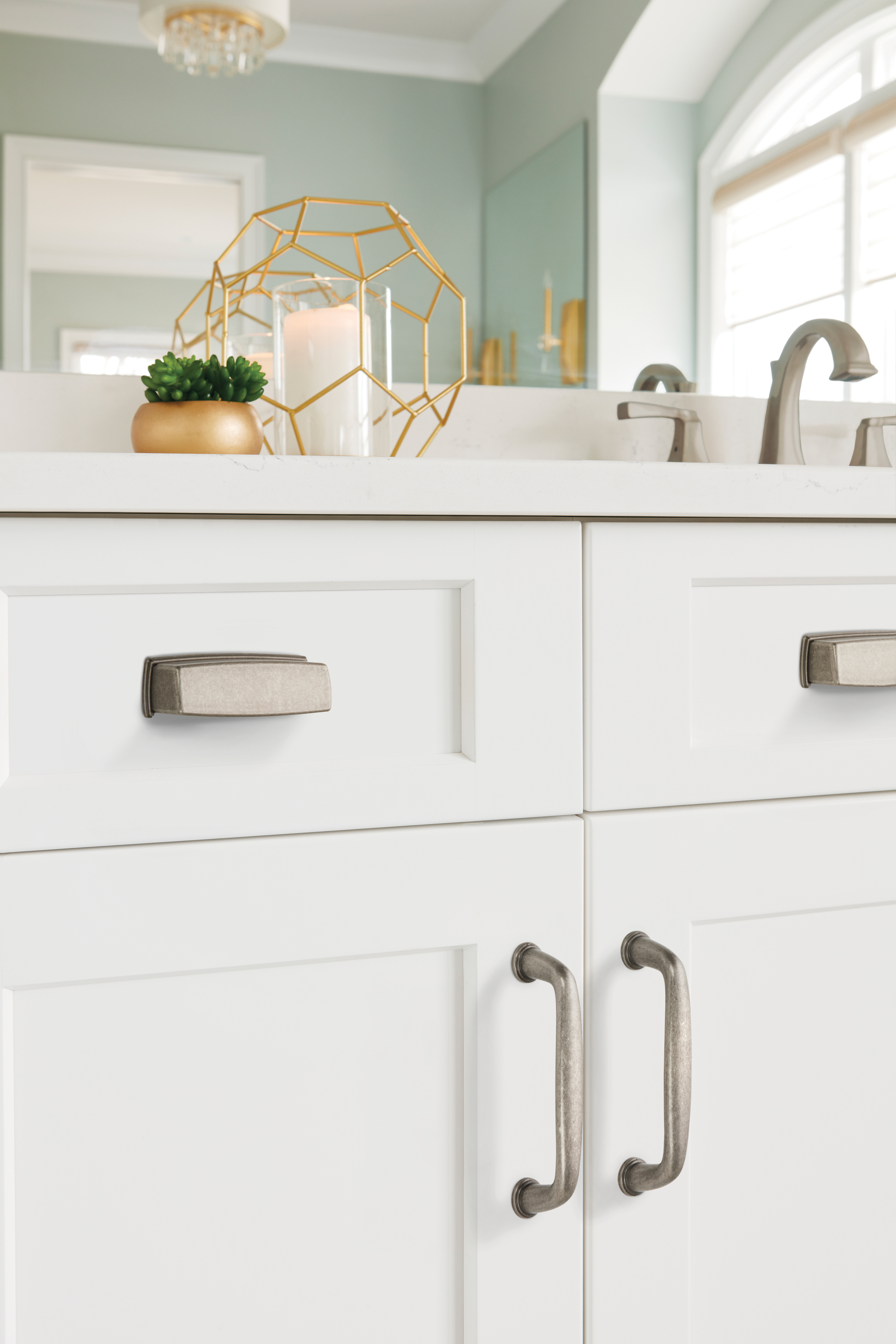 Amerock Lifestyle Weathered-Nickel_Cup-Pull_Amerock_Cabinet-Hardware_Kane_BP53801WN_Lifestyle_Bathroom_19-1